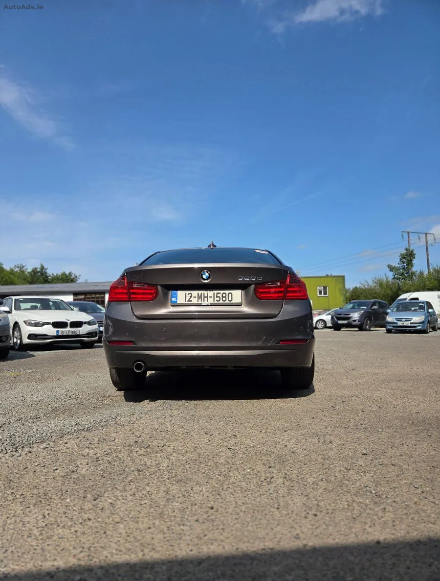 2012 BMW 3-Series – photo 5