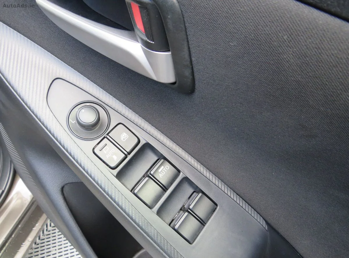 2017 Mazda Demio – photo 10