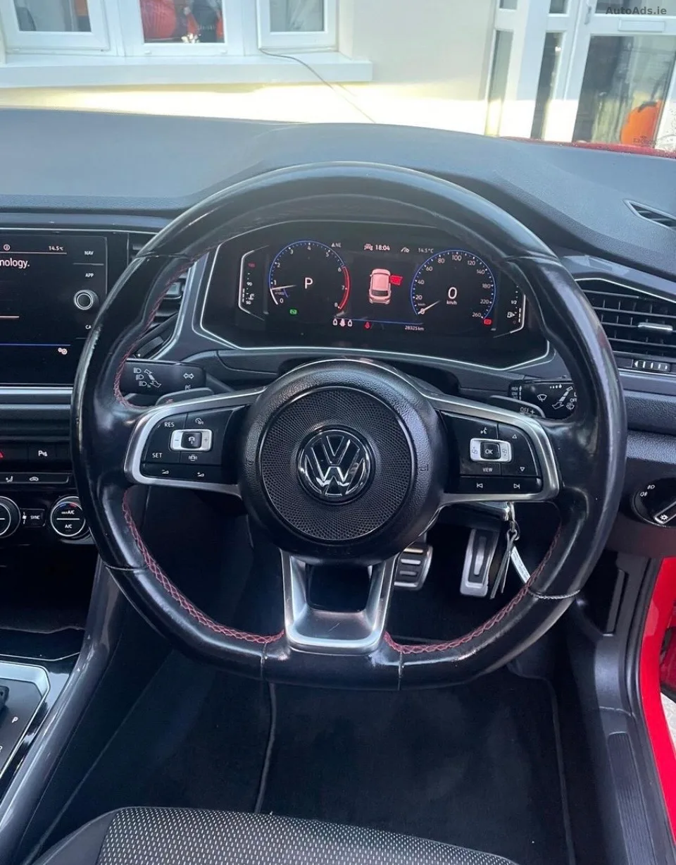 2021 Volkswagen T-Roc – photo 3
