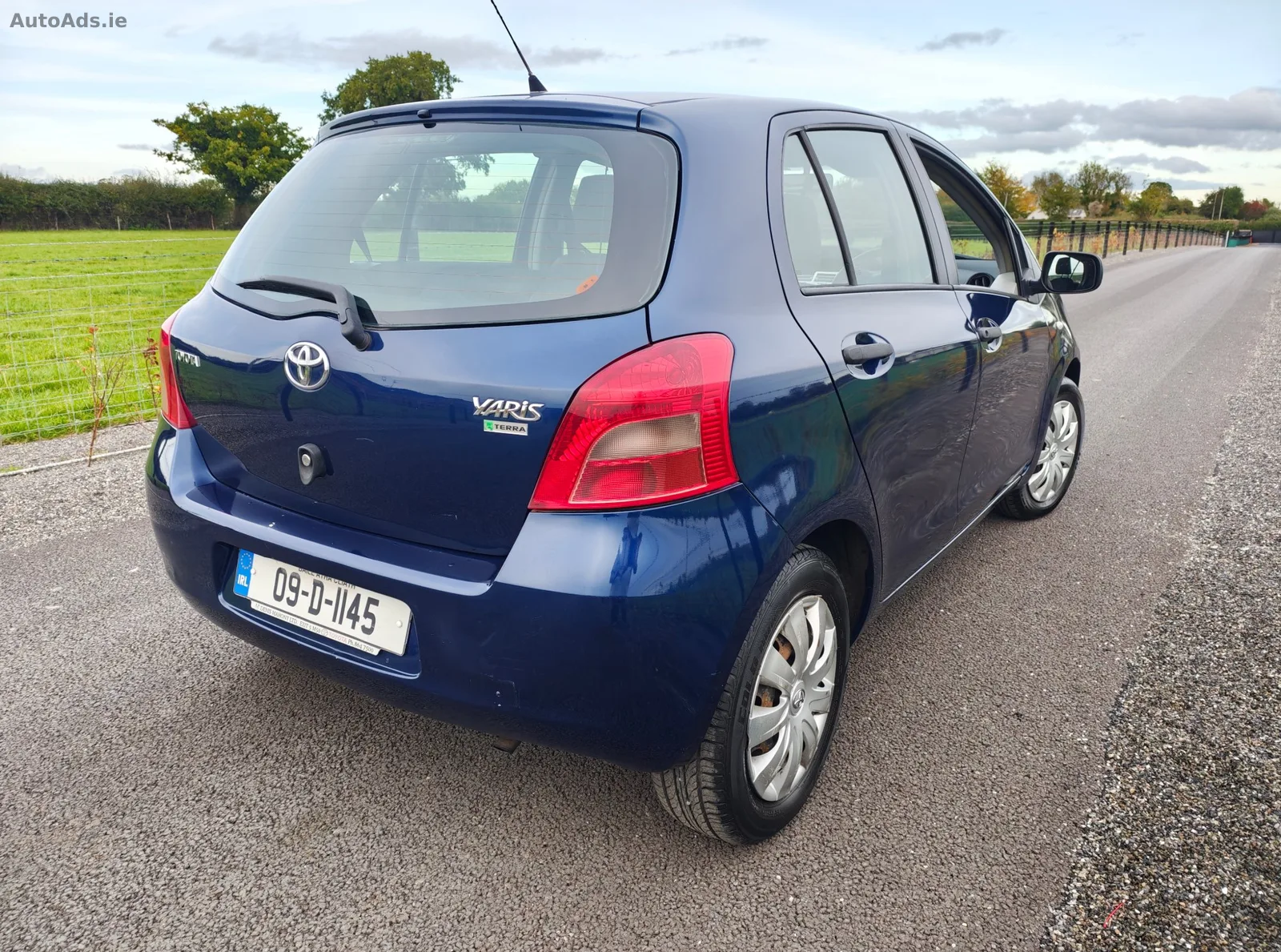 2009 Toyota Yaris – photo 3