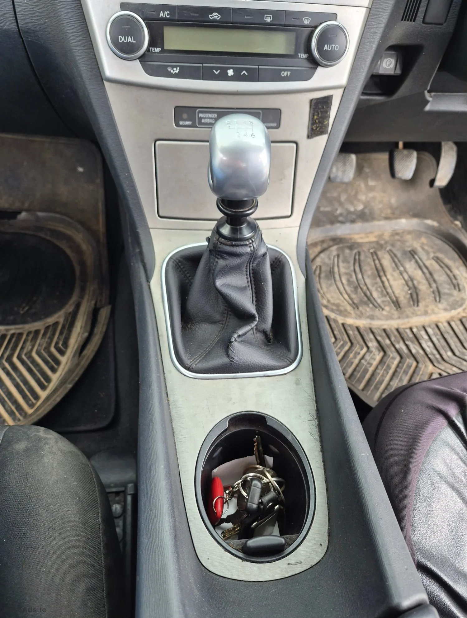 2010 Toyota Avensis – photo 10