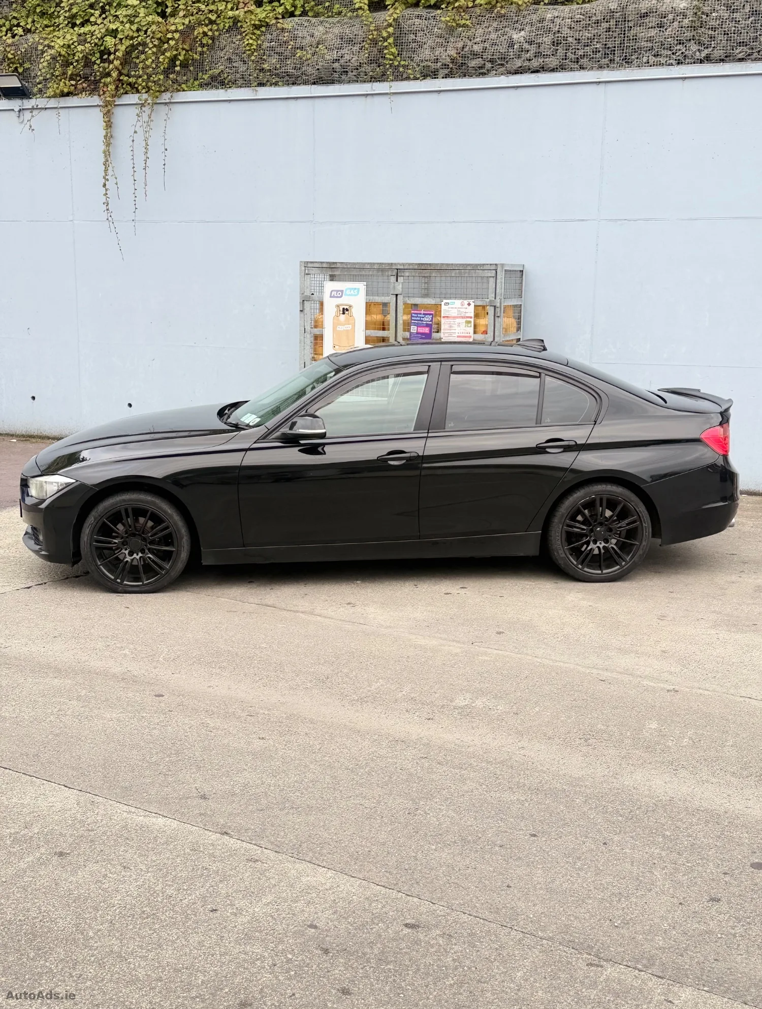 2012 BMW 3 Series – photo 3