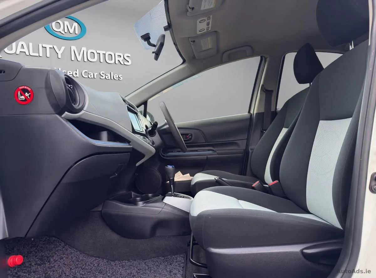2014 Toyota Aqua – photo 15