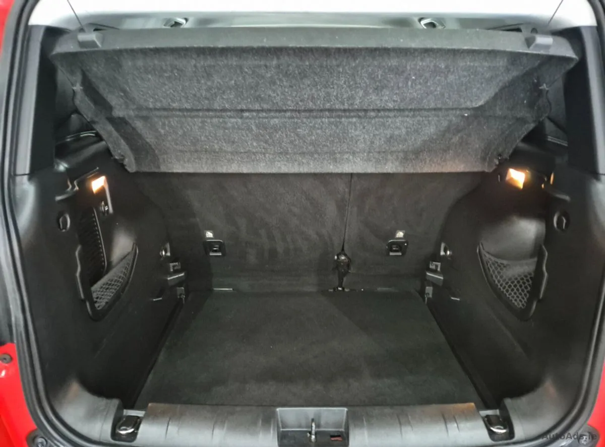 2016 Jeep Renegade – photo 18