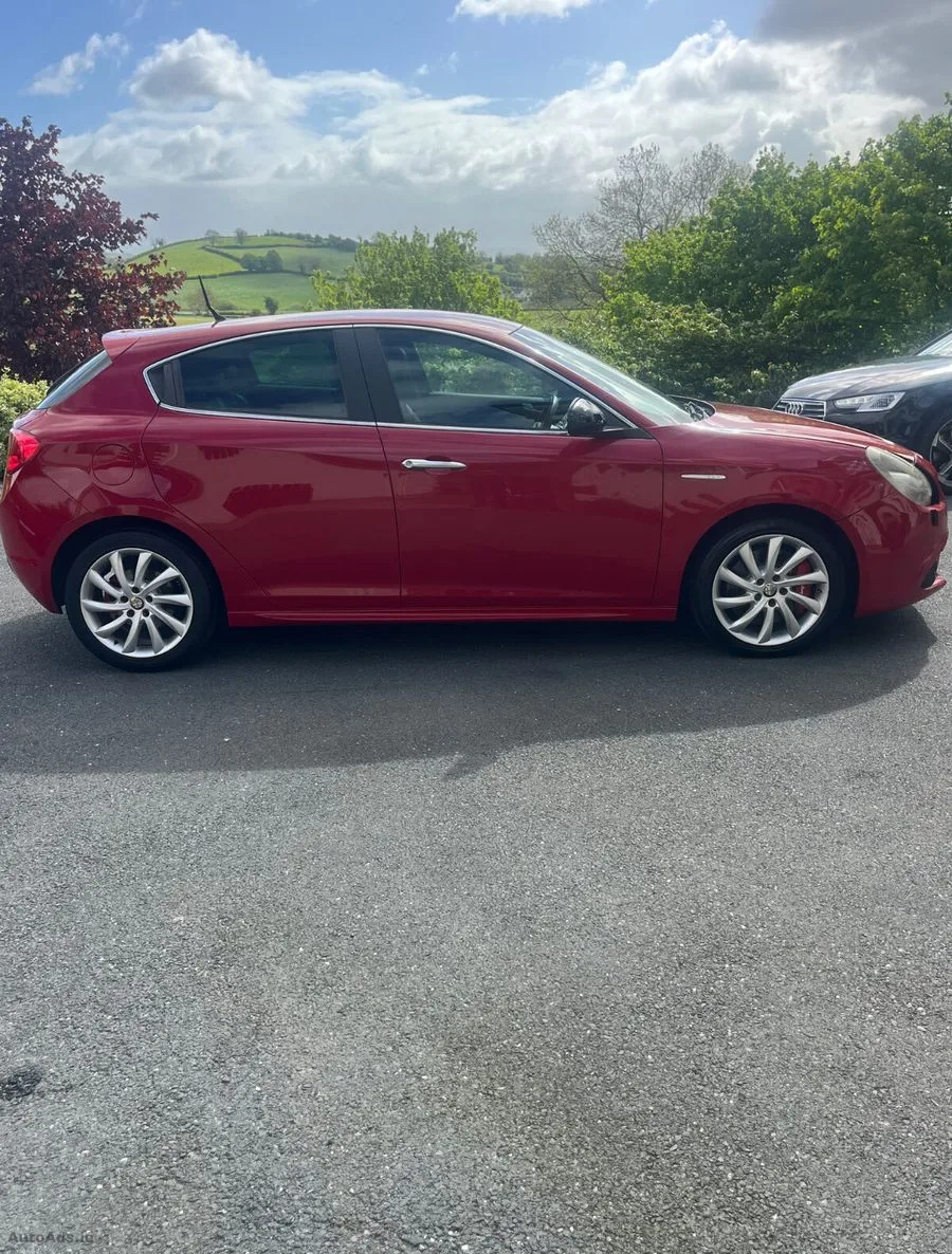 131 Alfa Romeo Giulietta 1.4 Petrol Auto