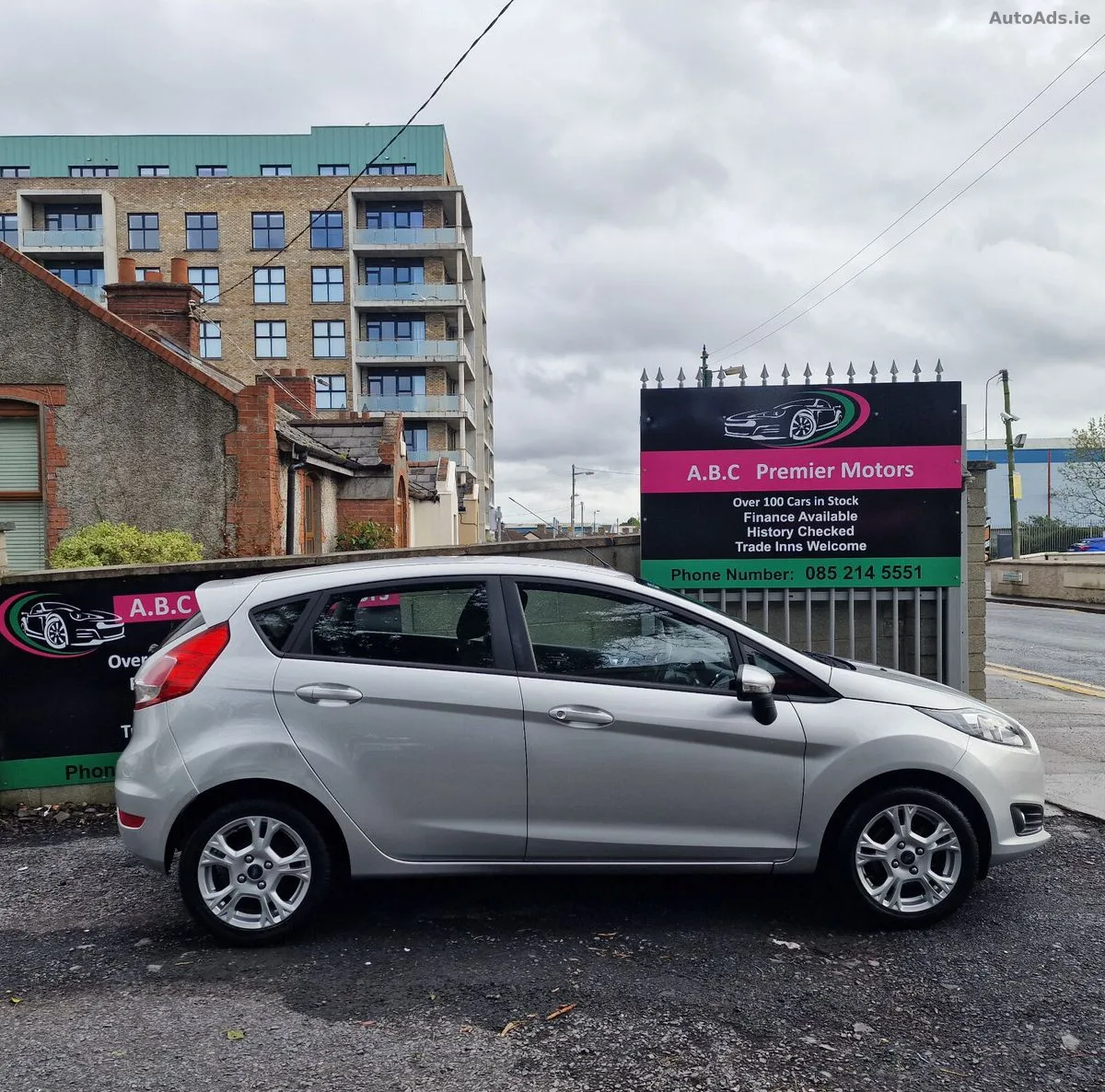 2017 Ford Fiesta – photo 3