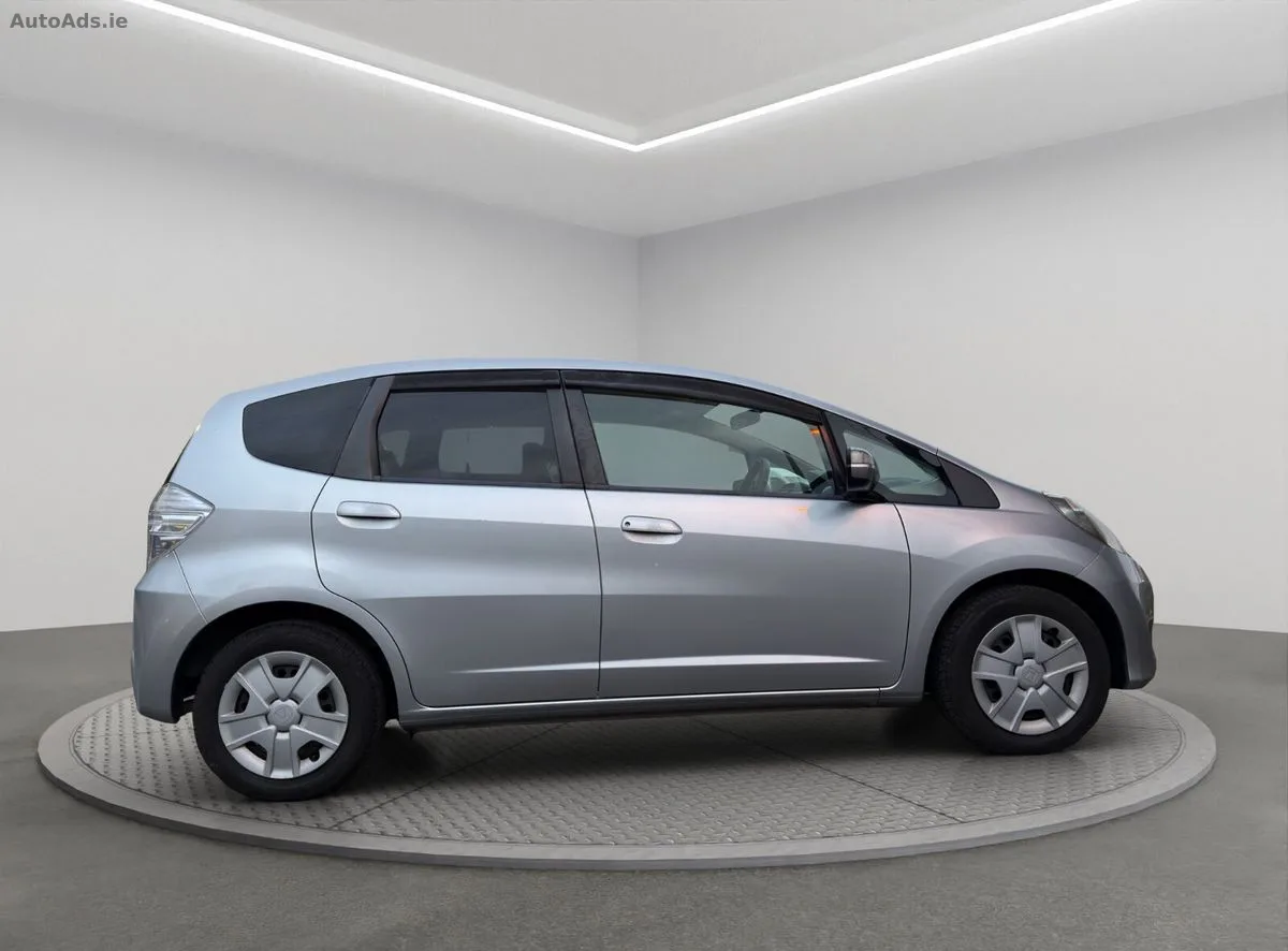 2011 Honda Fit – photo 5
