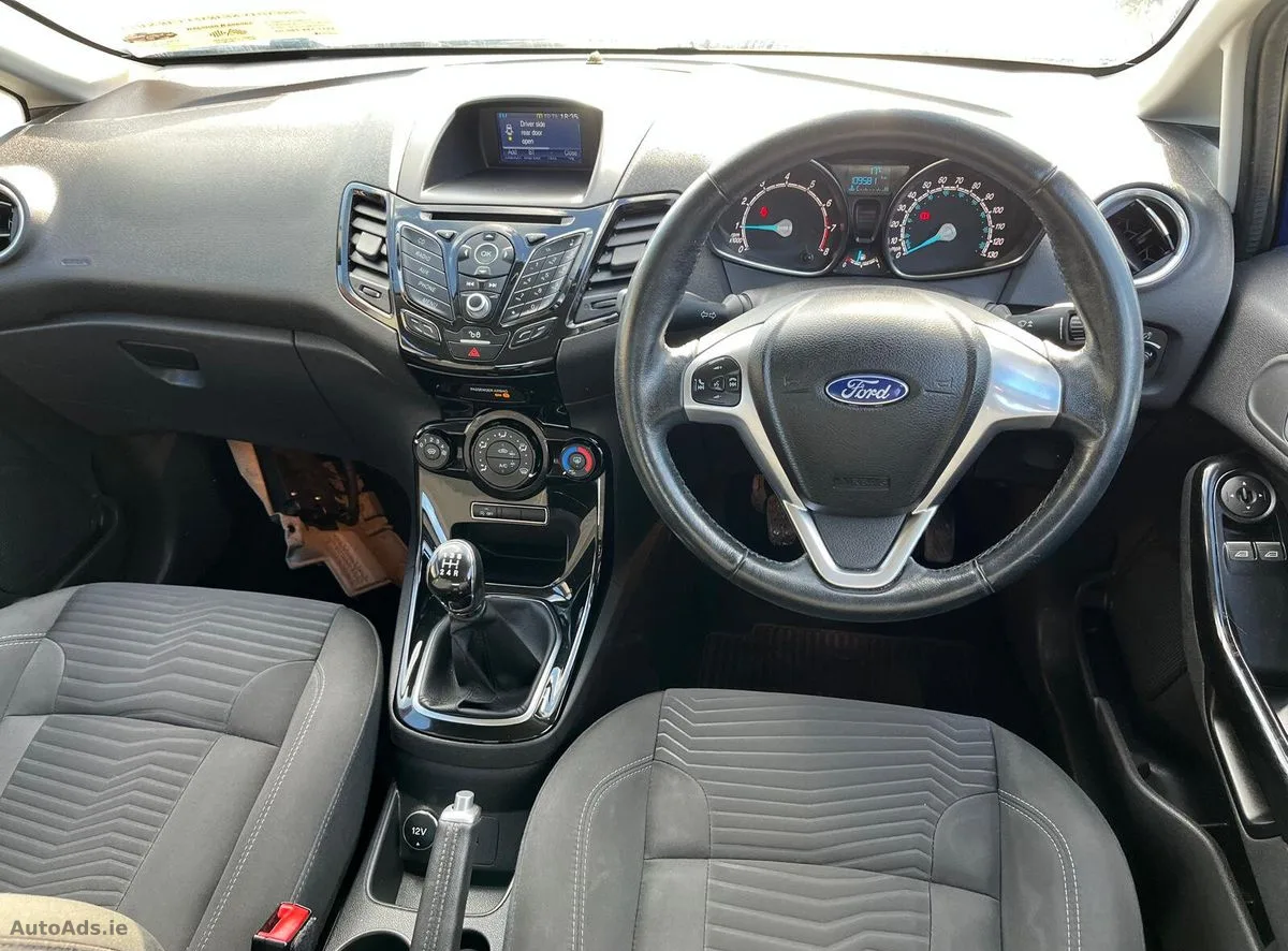 2017 Ford Fiesta – photo 10