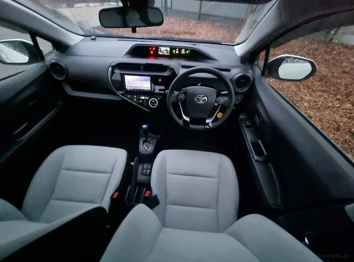 2020 Toyota Aqua – photo 15