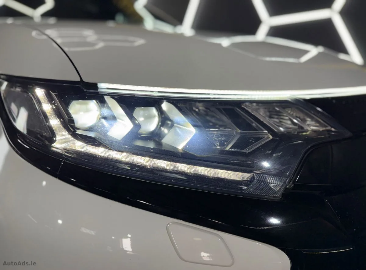 2019 Mitsubishi Outlander – photo 3