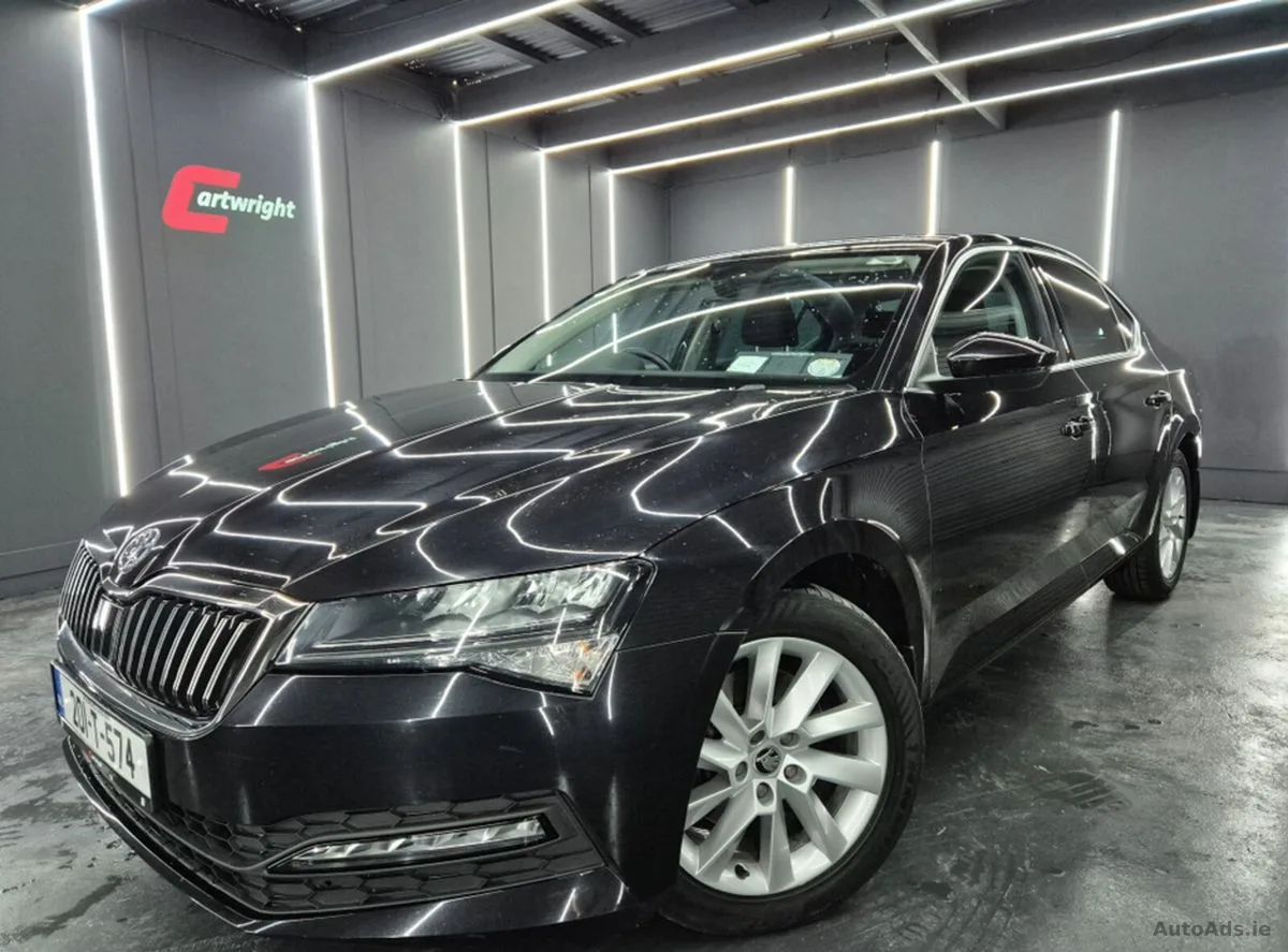 2020 Skoda Superb – photo 1
