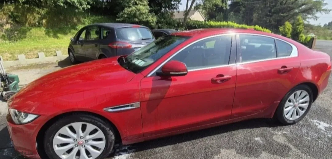 2016 Jaguar XE – photo 4