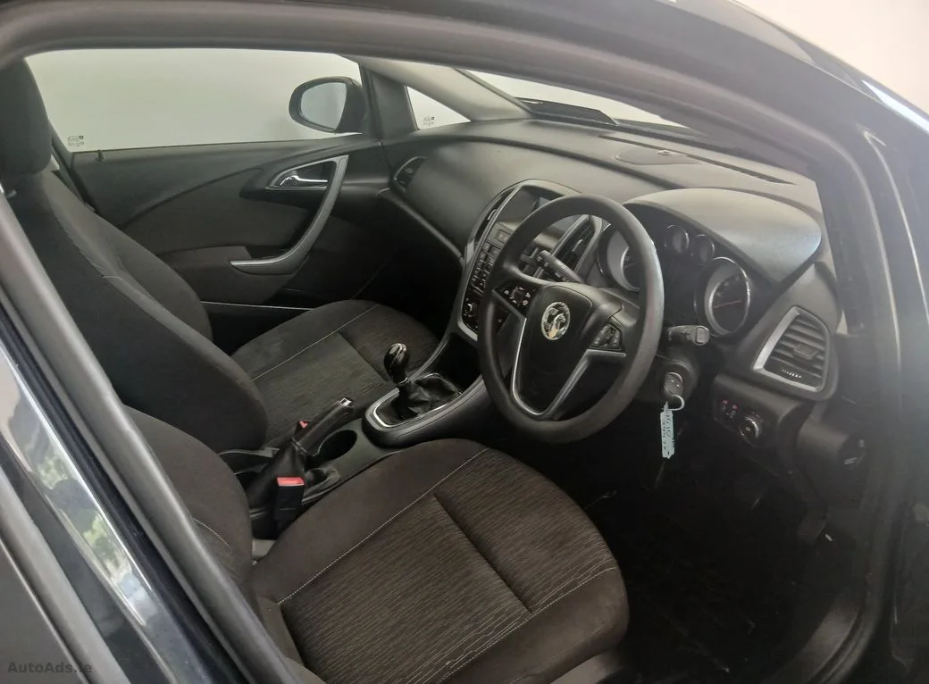 2014 Vauxhall Astra – photo 8