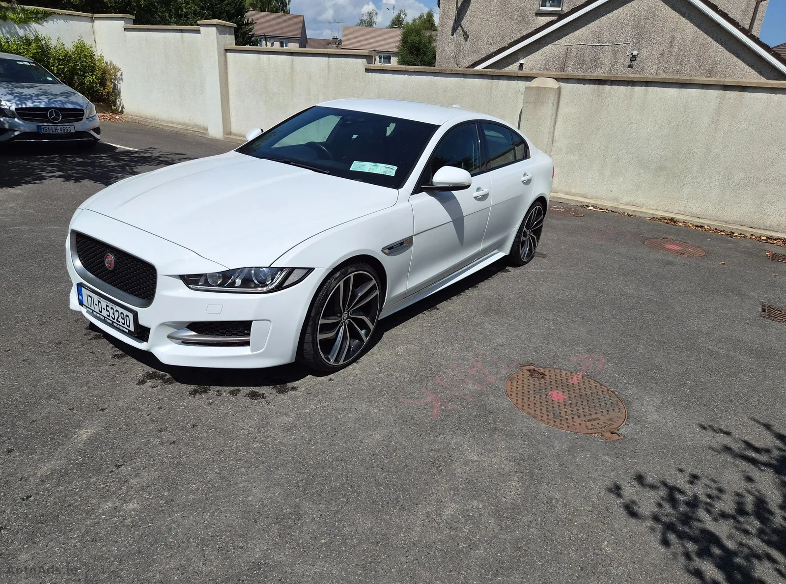 2017 Jaguar XE – photo 10