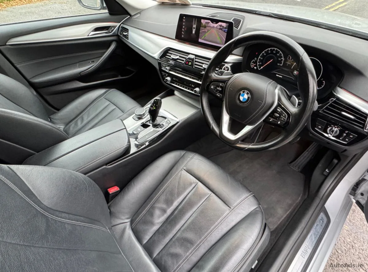 2019 BMW 5-Series – photo 7