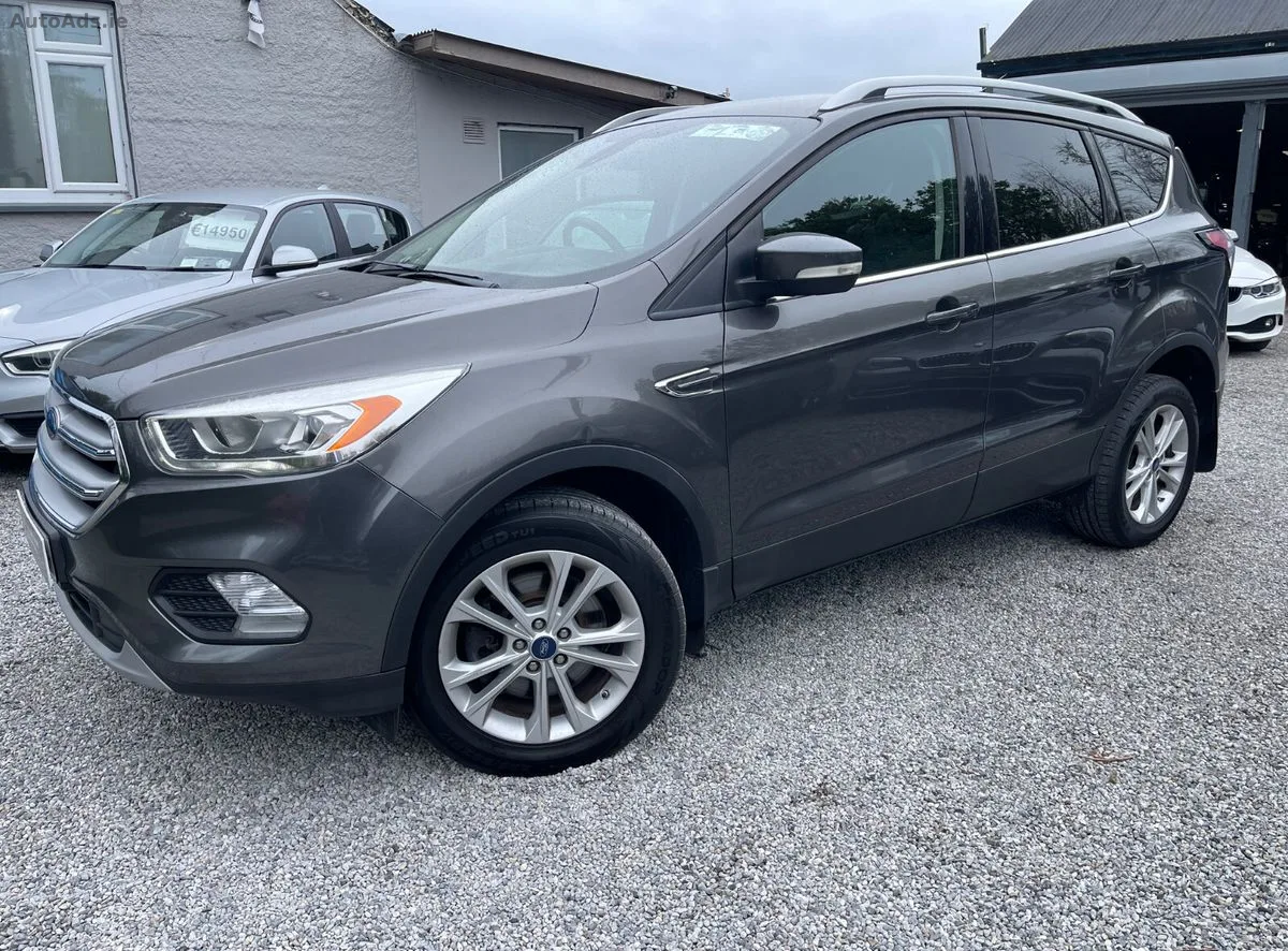 2017 Ford Kuga – photo 2