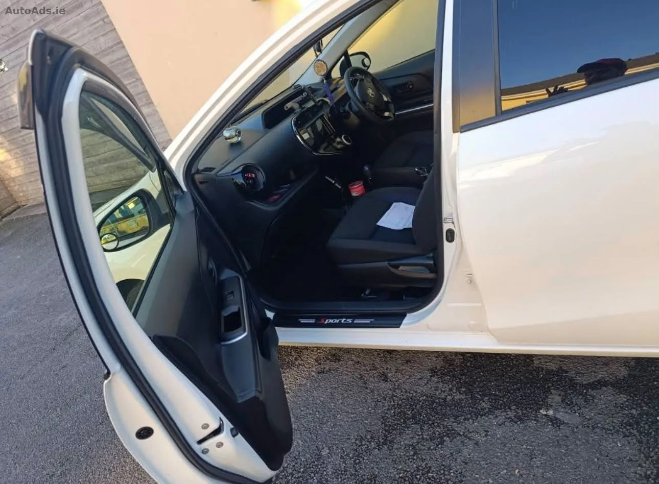 2018 Toyota Aqua – photo 5