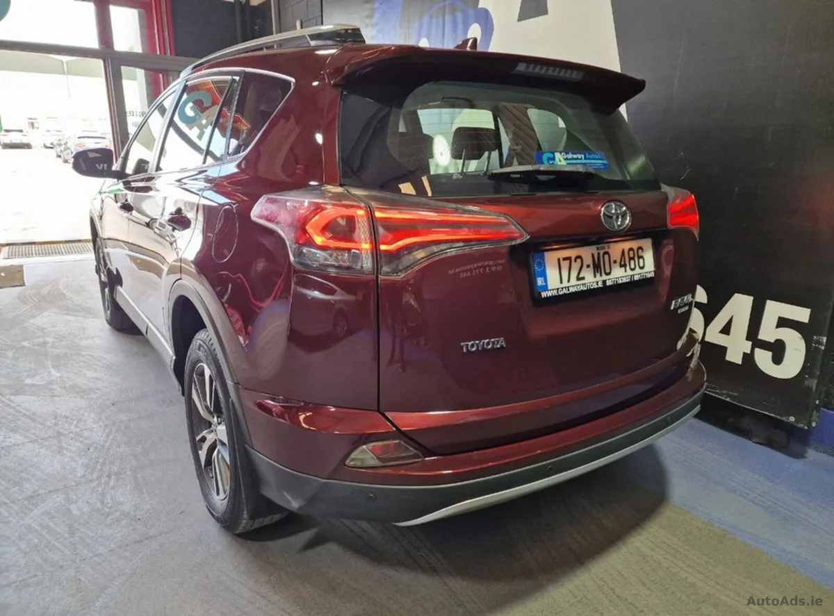 2017 Toyota RAV4 – photo 7