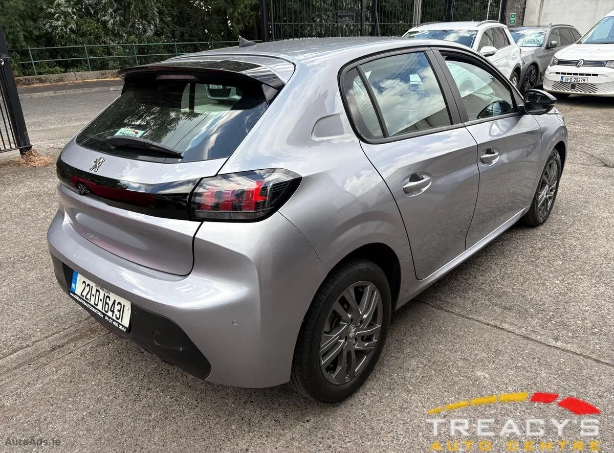 2022 Peugeot 208 – photo 3