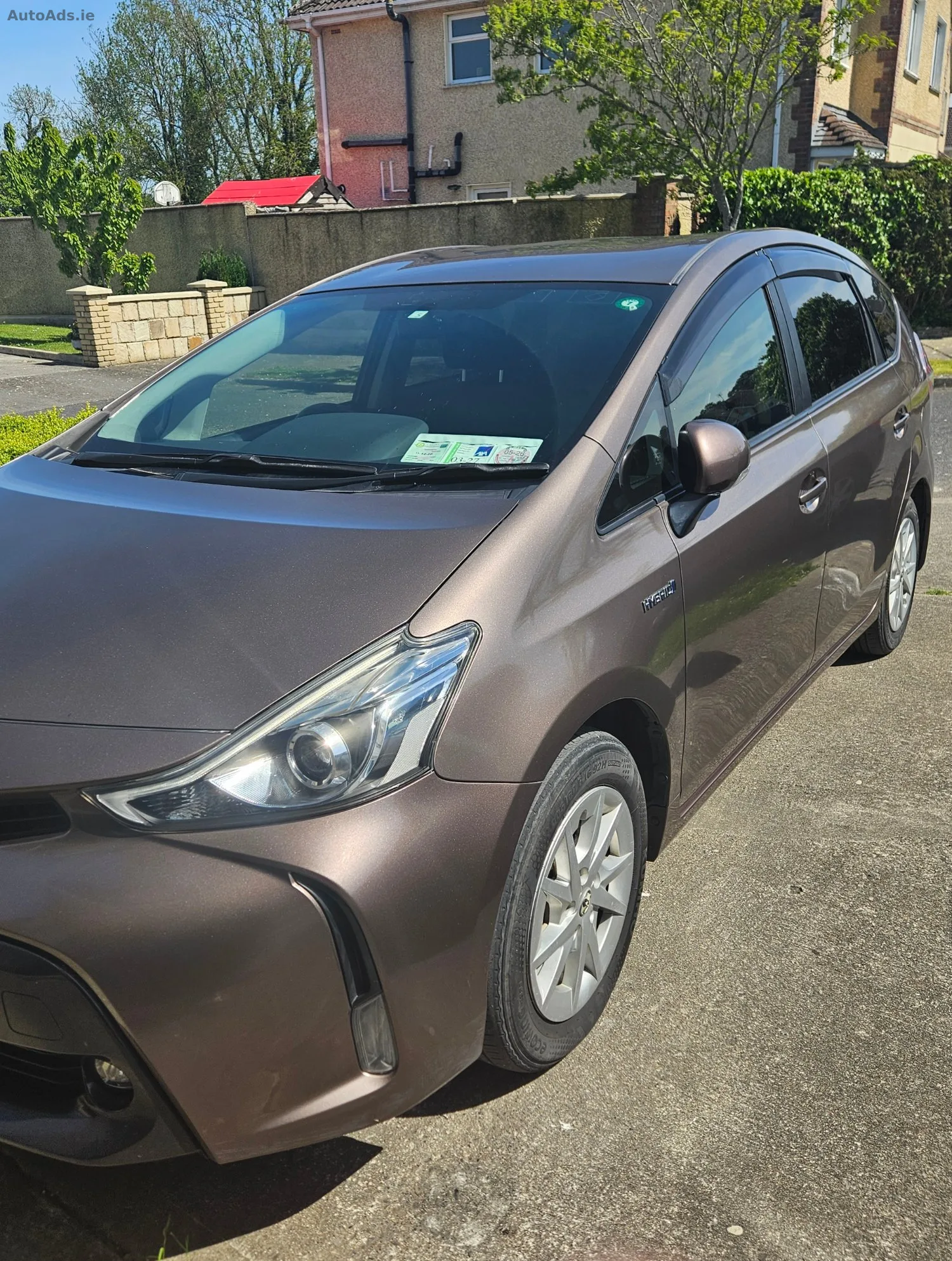 2014 Toyota Prius – photo 2