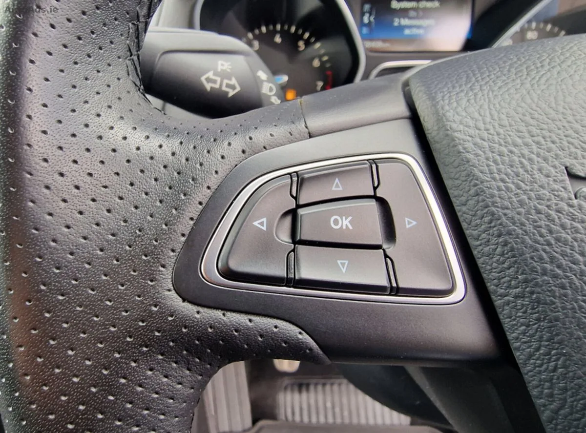 2018 Ford Focus – photo 17