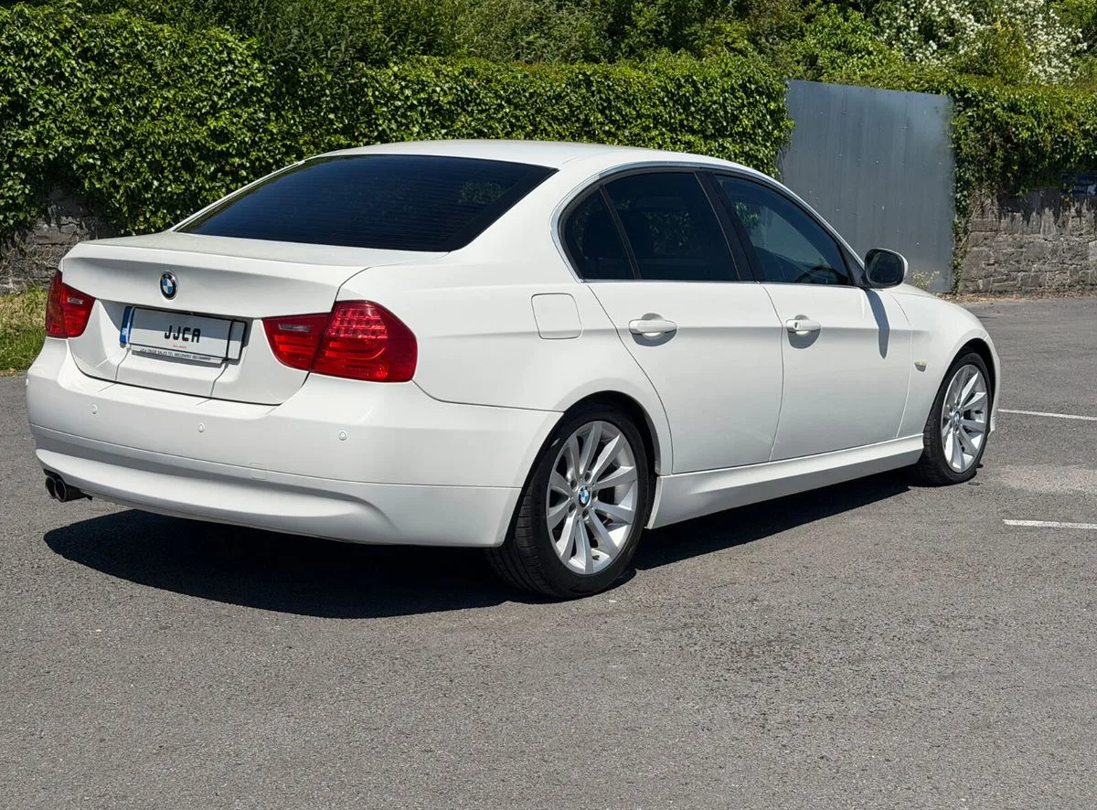 2012 BMW 3-Series – photo 7