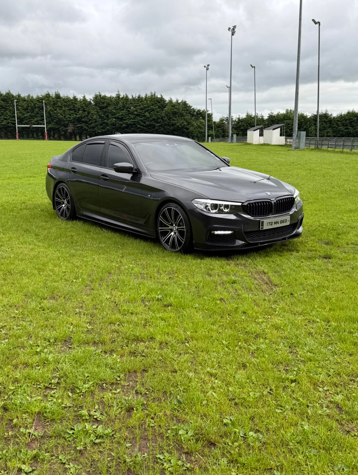 2017 BMW 5 Series – photo 1