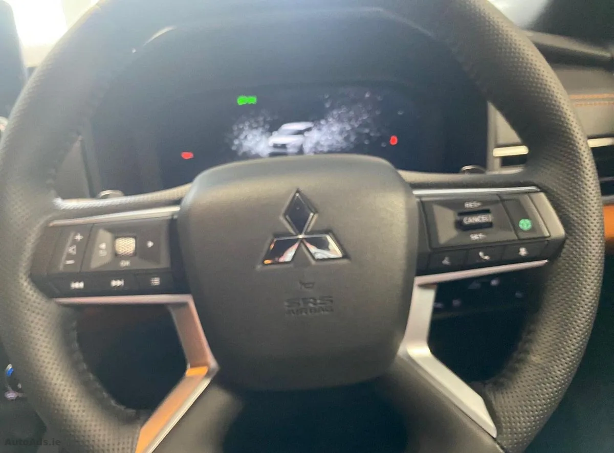 2022 Mitsubishi Outlander – photo 13