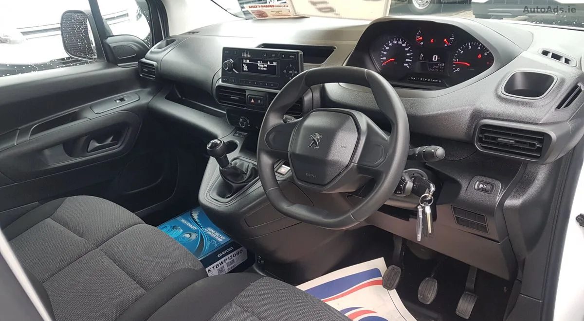 2021 Peugeot Partner – photo 5