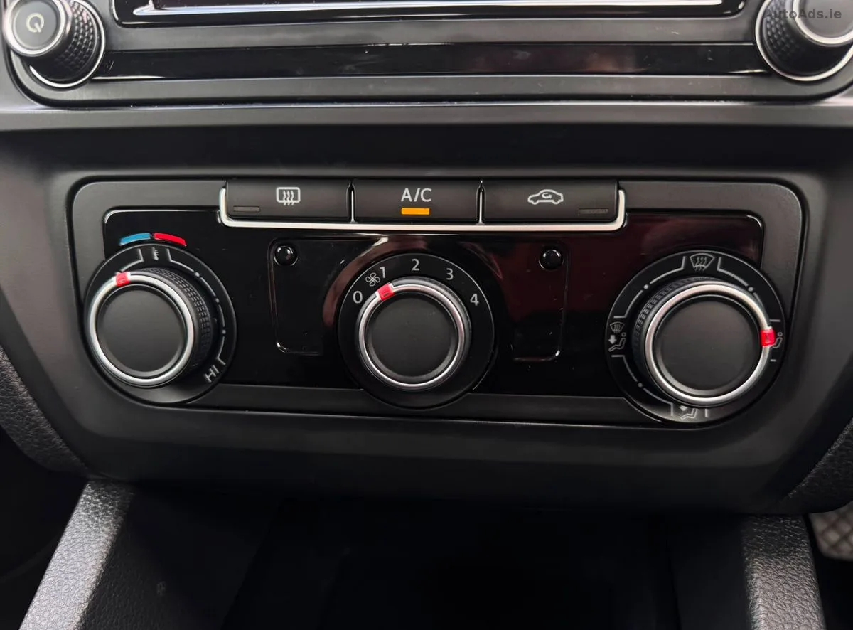 2016 Volkswagen Jetta – photo 14