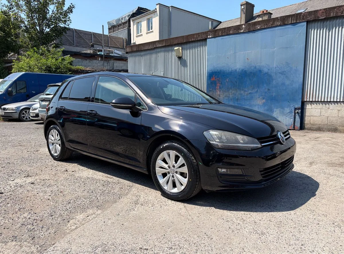 2015 Volkswagen Golf – photo 1