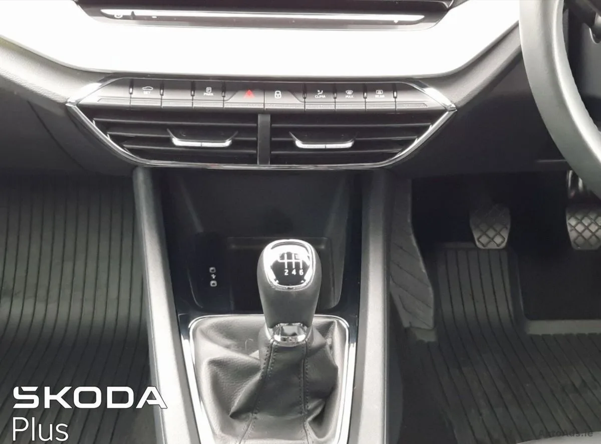 2025 Skoda Octavia – photo 16