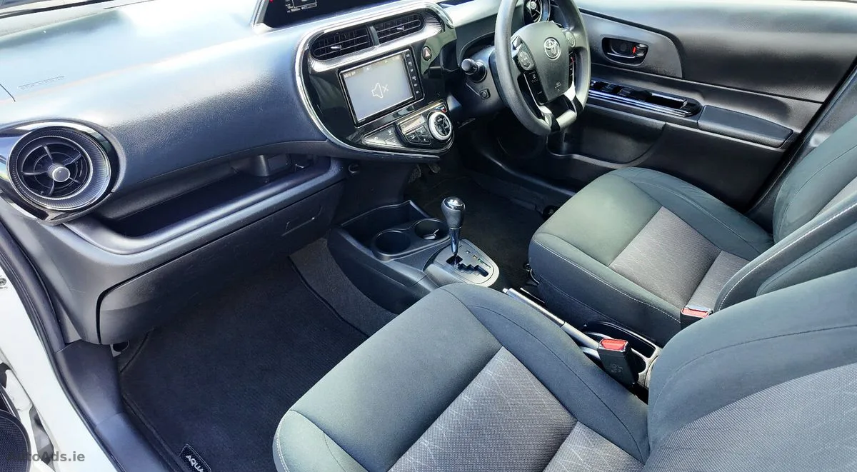 2020 Toyota Aqua – photo 15