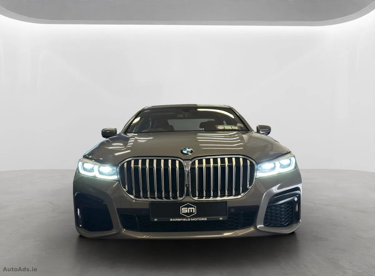 2021 BMW 7-Series – photo 2