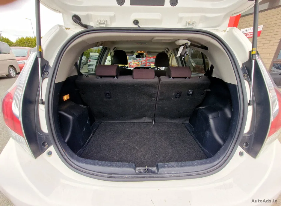 2017 Toyota Aqua – photo 6