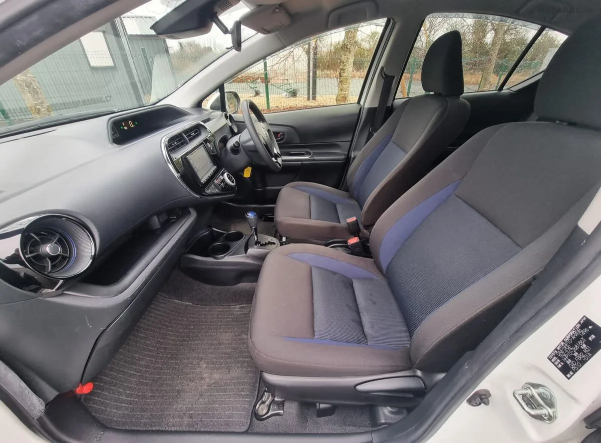 2020 Toyota Aqua – photo 14