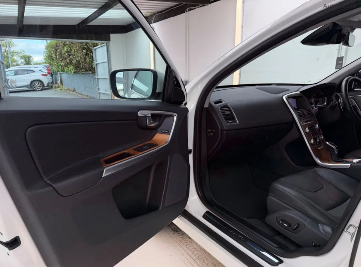 2017 Volvo XC60 – photo 18