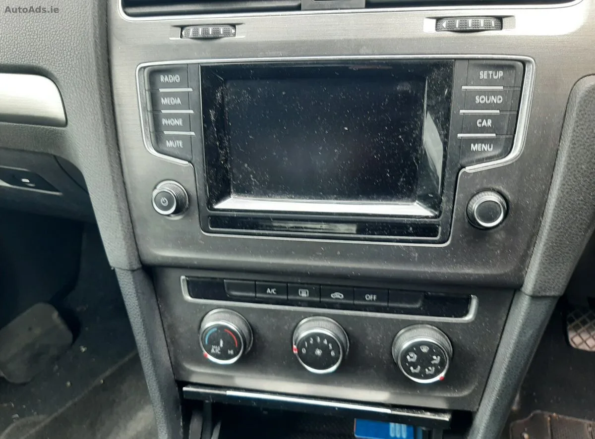 VW GOLF 1.4 TSI PETROL 2014 6 SPEED MANUAL – photo 5
