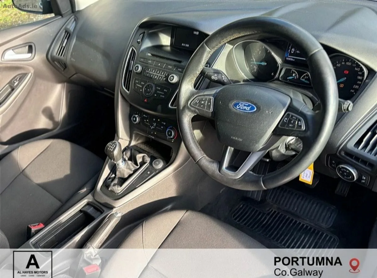 2016 Ford Focus – photo 2