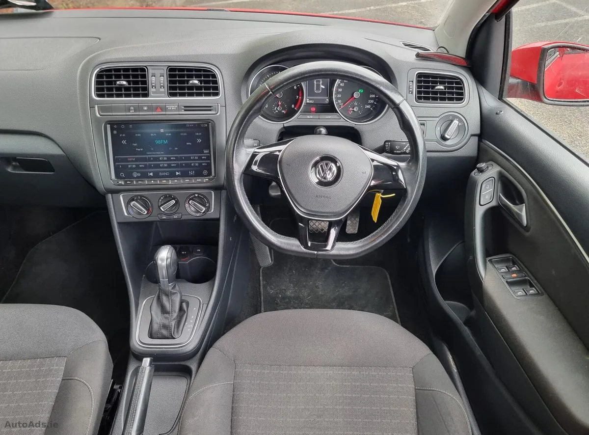 2014 Volkswagen Polo – photo 17