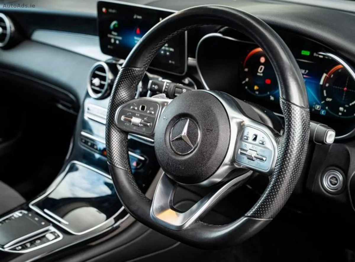 2022 Mercedes-Benz GLC – photo 9