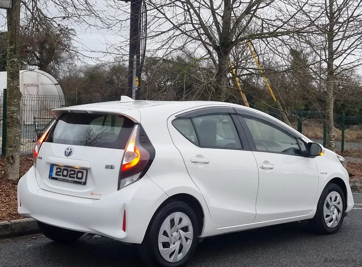 2020 Toyota Aqua – photo 9