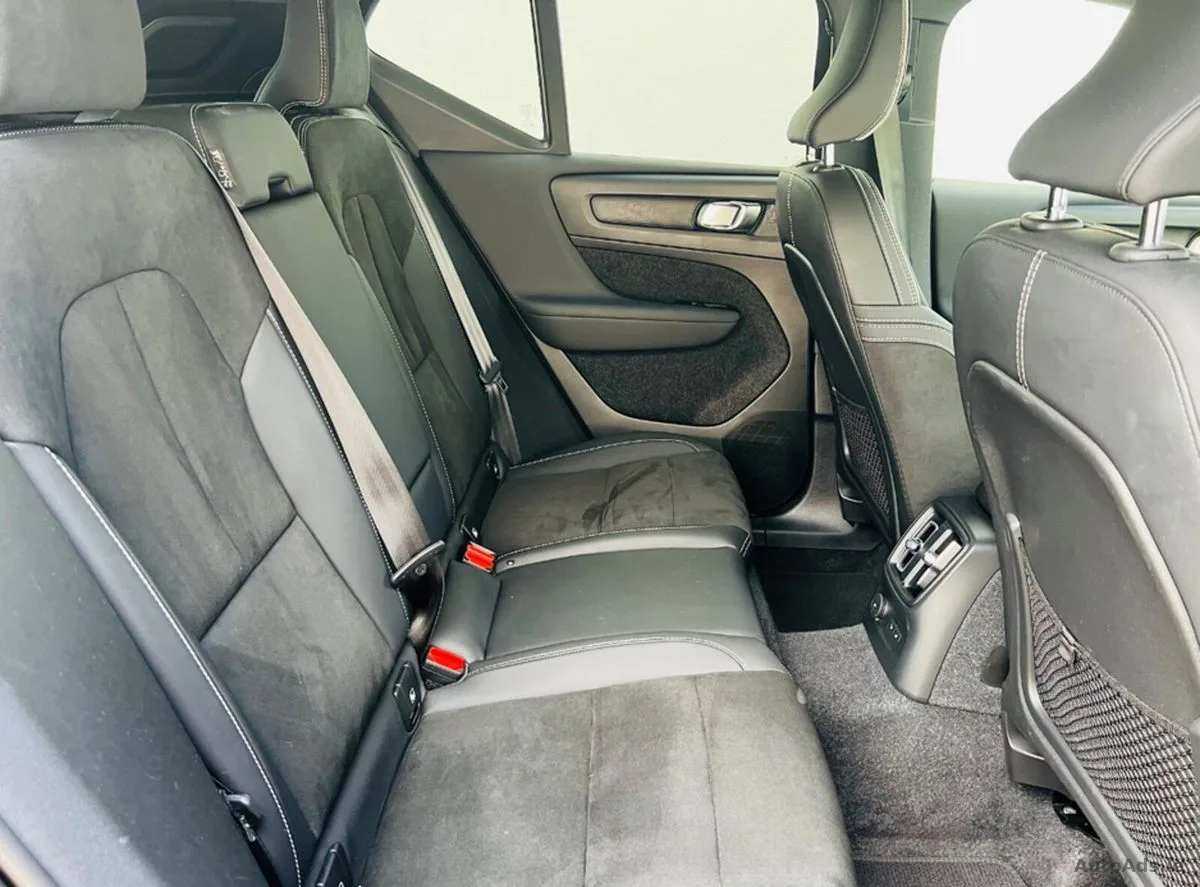 2022 Volvo XC40 – photo 14