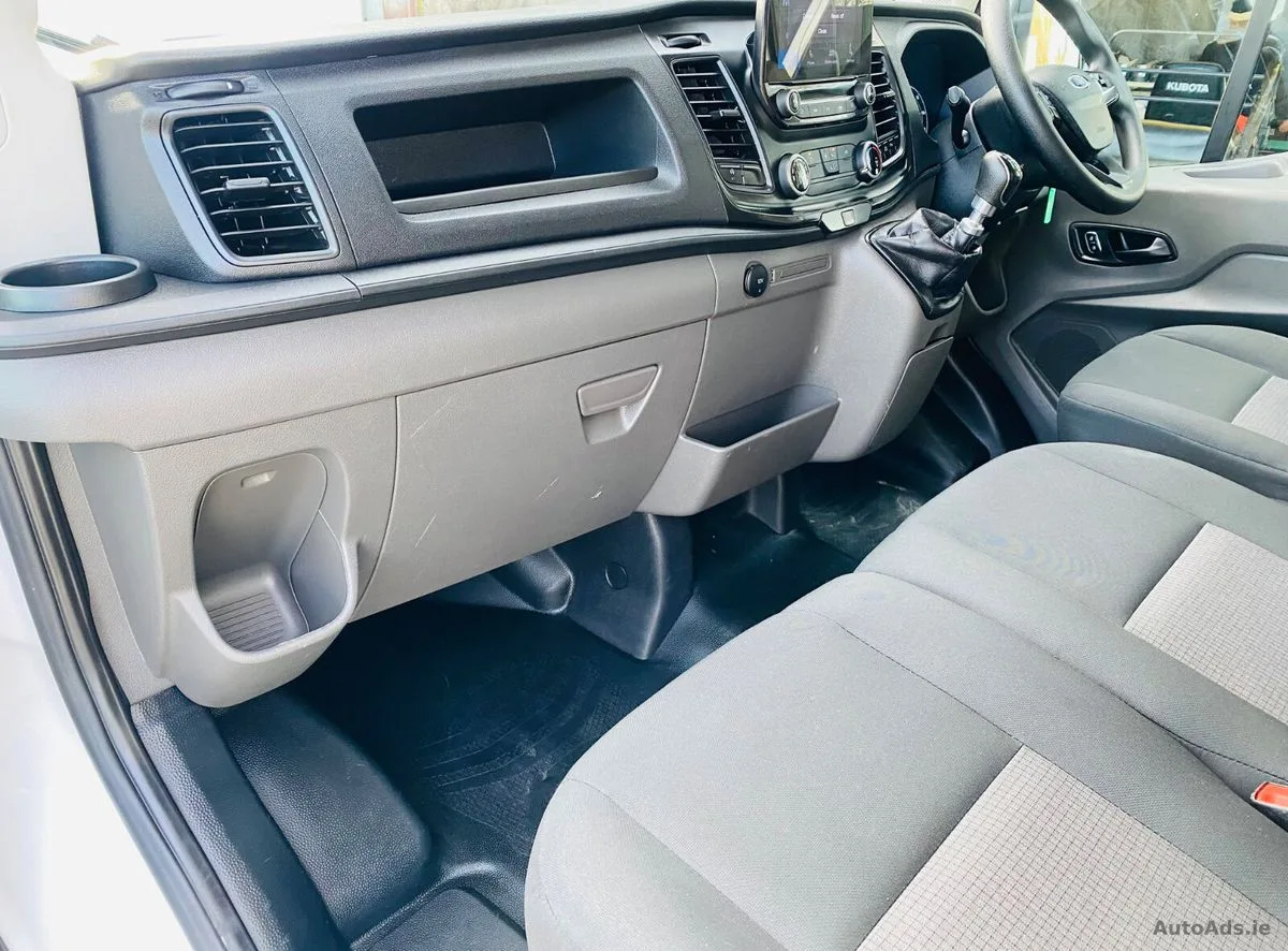 2022 Ford Transit – photo 18