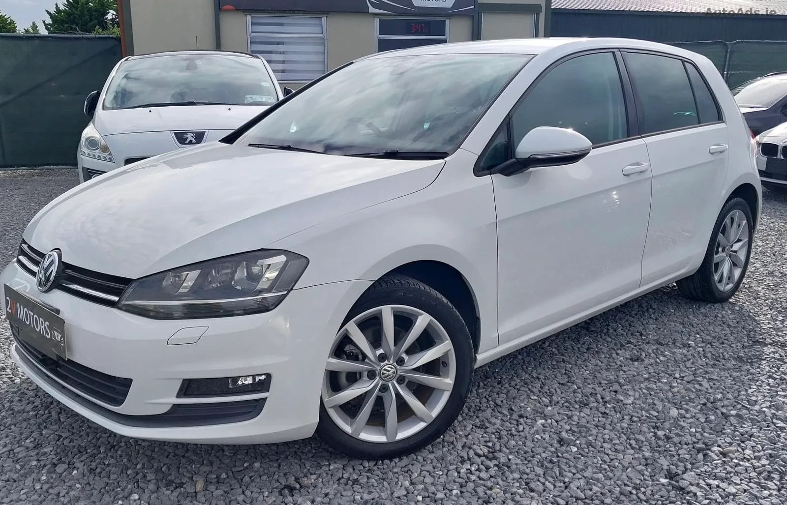 2017 Volkswagen Golf – photo 2