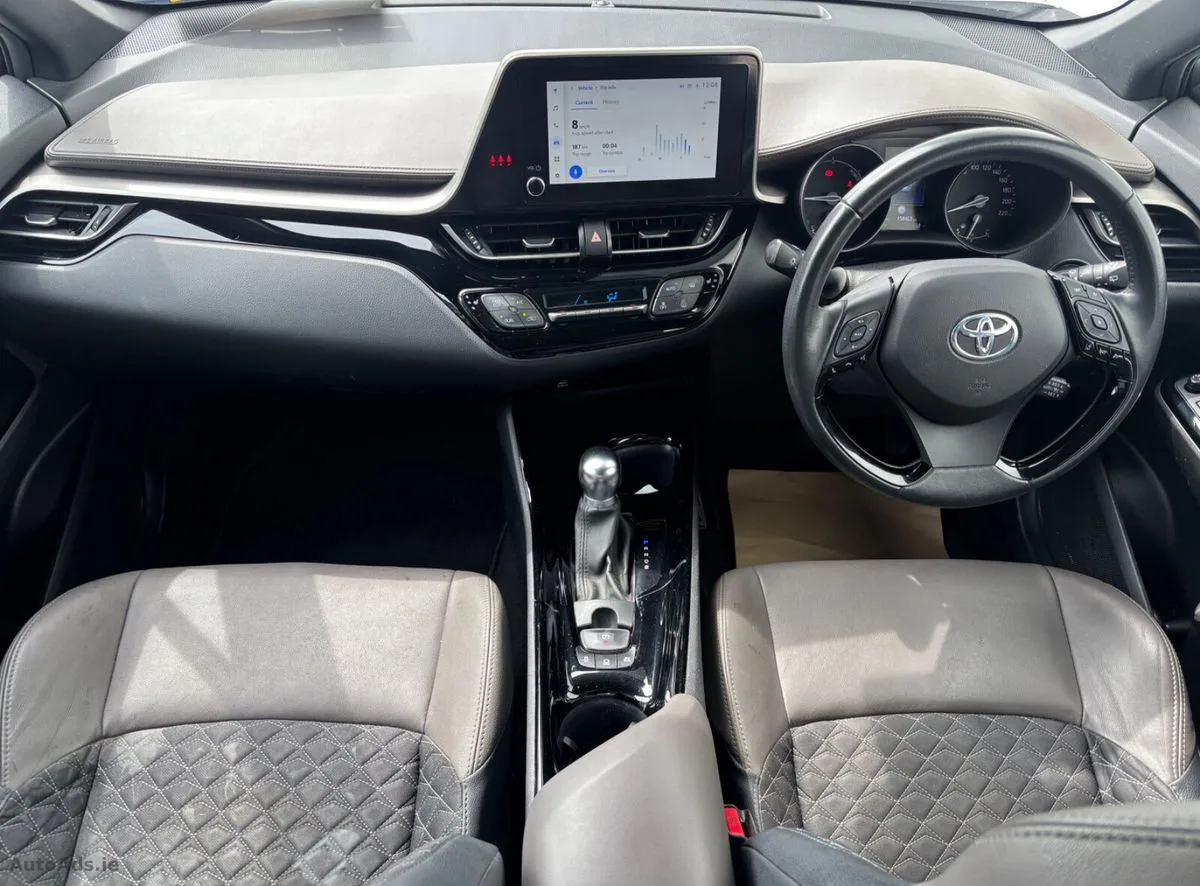 2022 Toyota C-HR – photo 8