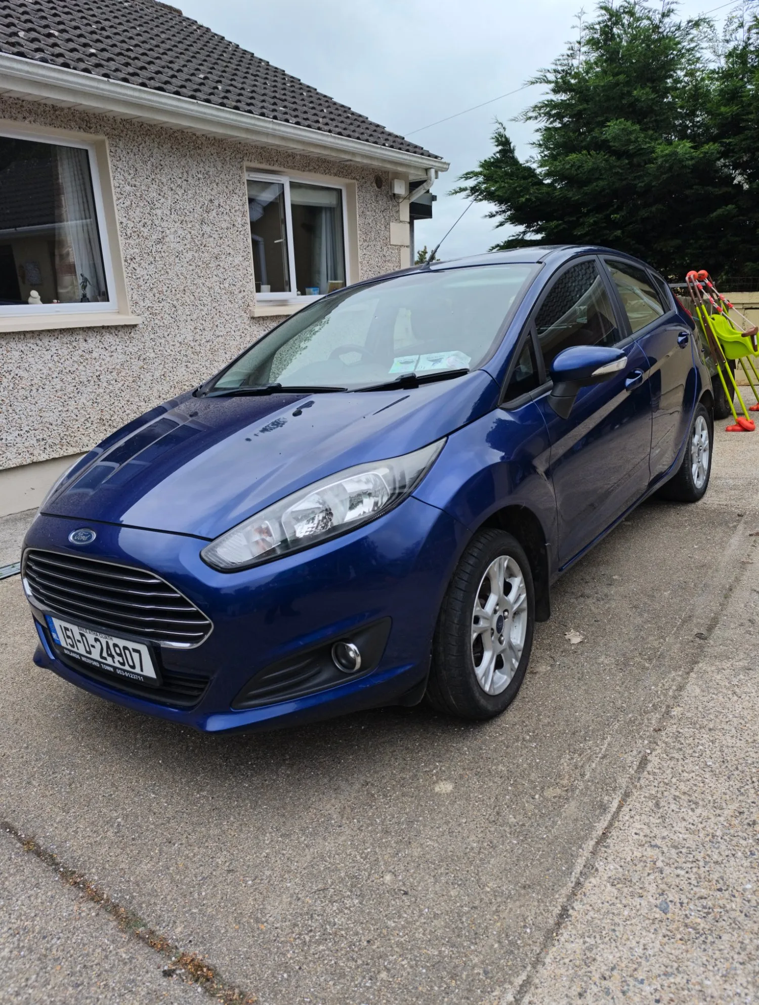 2015 Ford Fiesta – photo 2