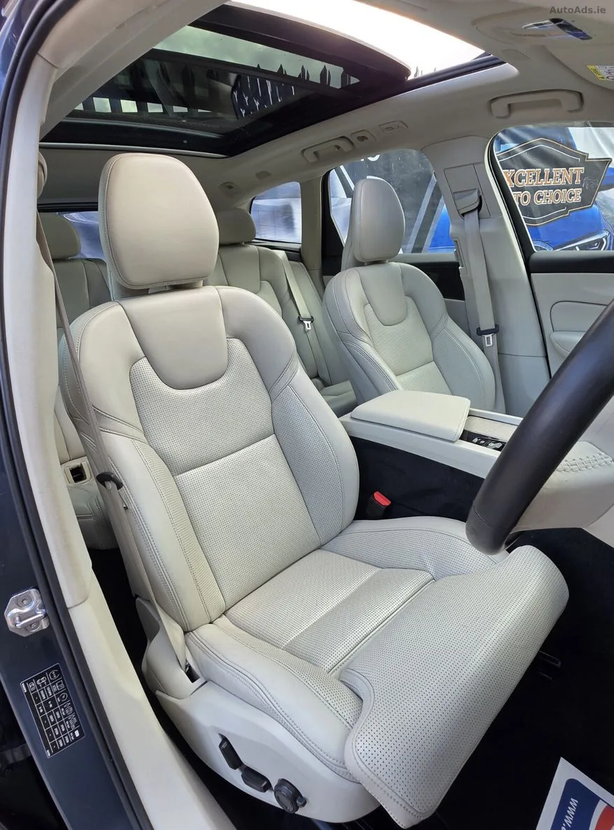2021 Volvo XC60 – photo 13