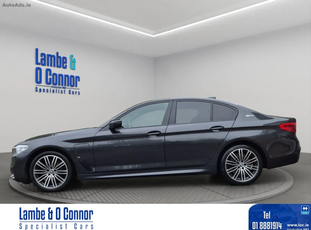 2019 BMW 5-Series – photo 2