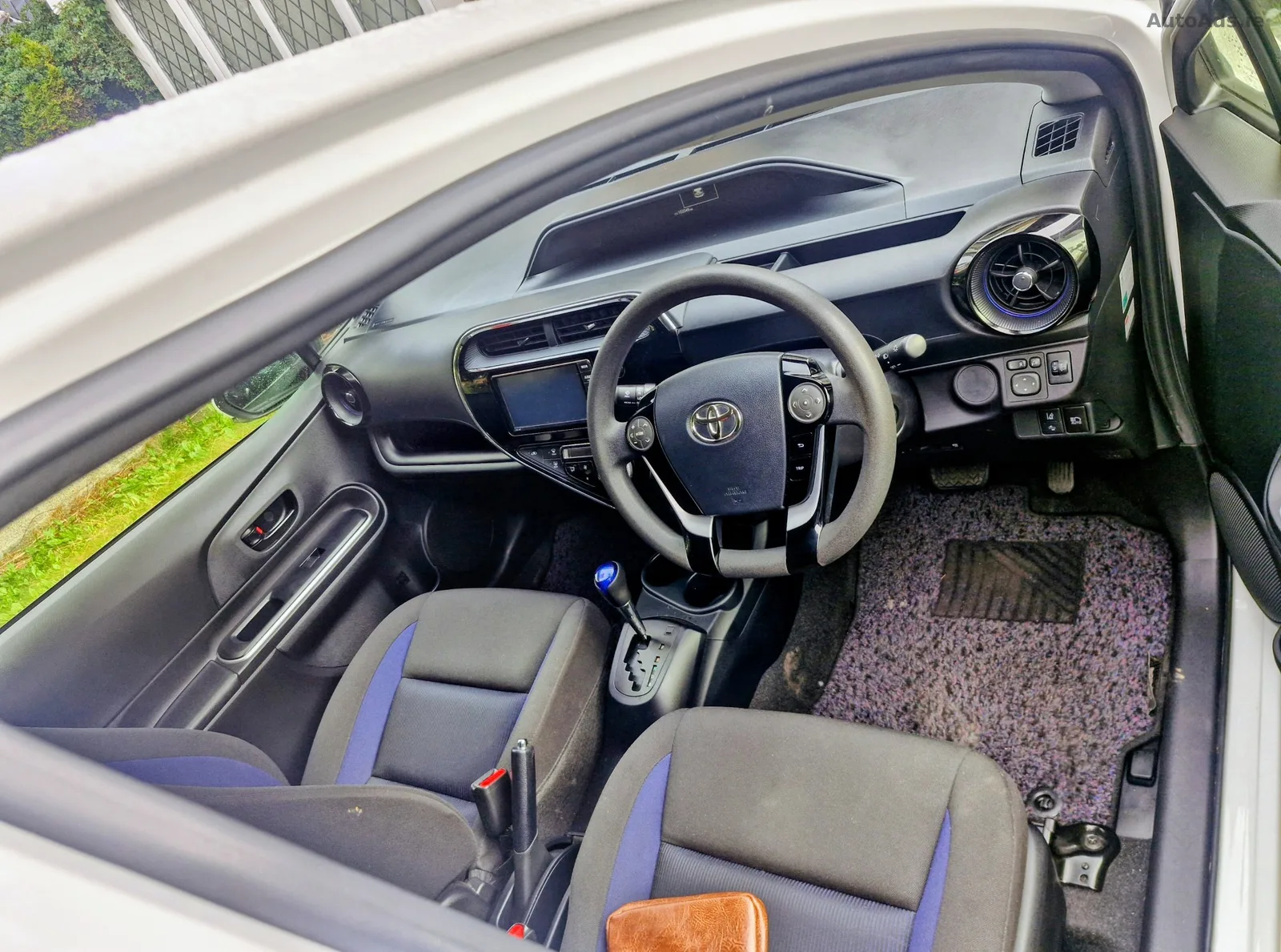 2020 Toyota Aqua – photo 3